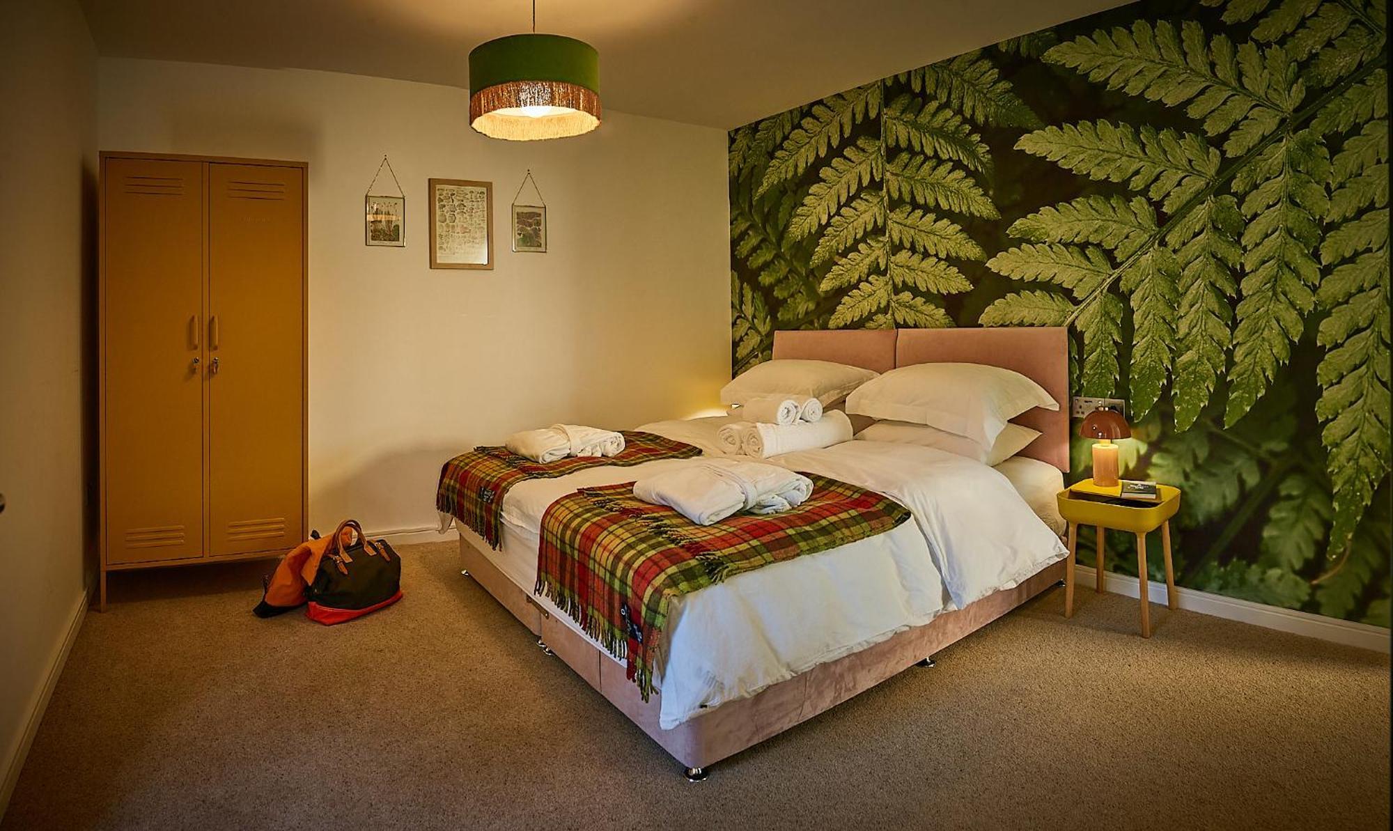 Lochend 4*