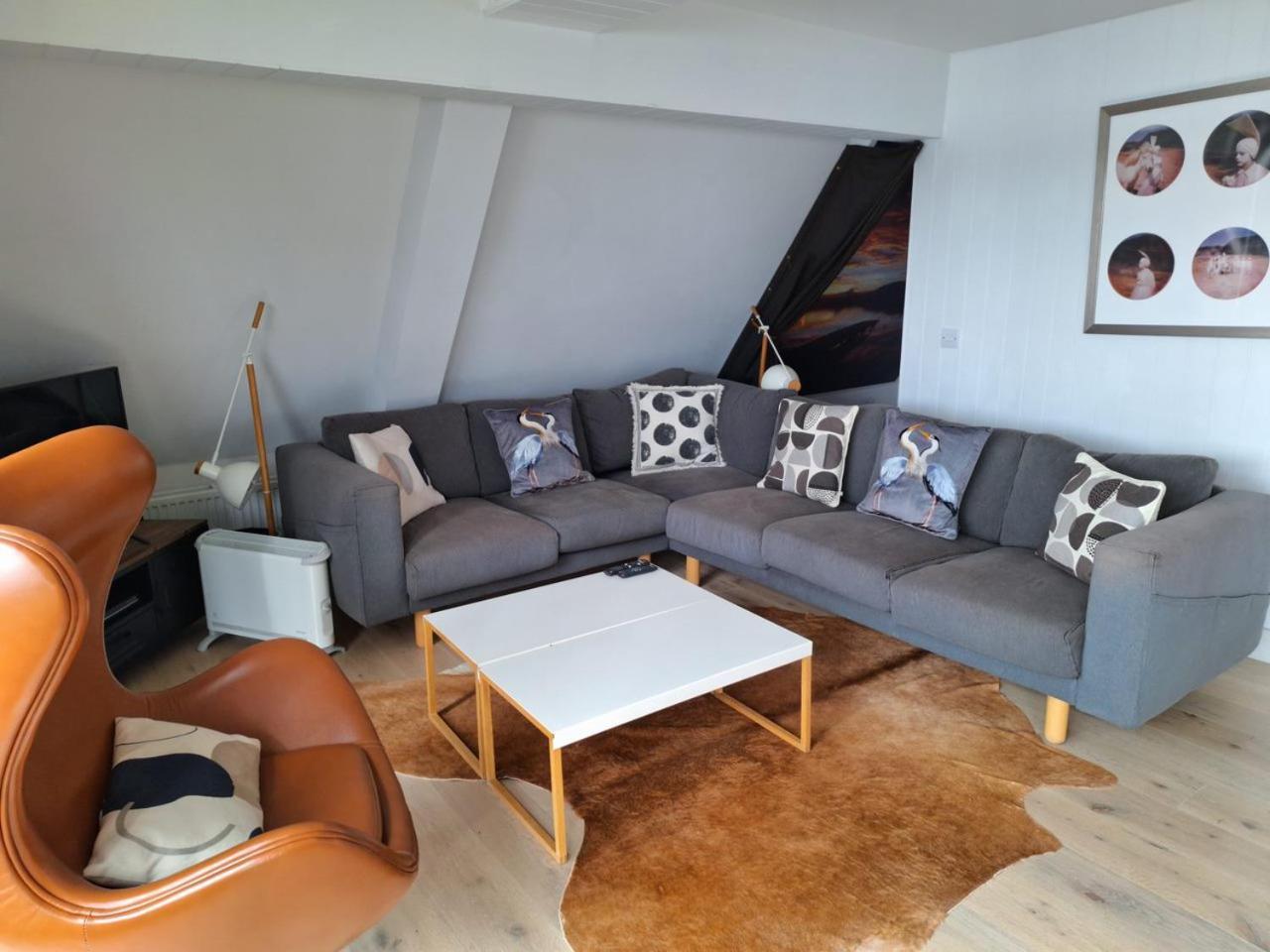 Lochend 4*